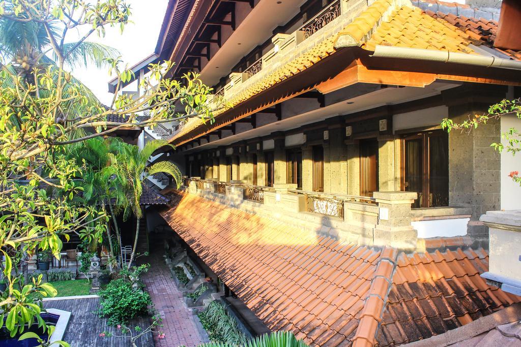 Hotel Puri Tanah Lot Kuta Lombok Kültér fotó