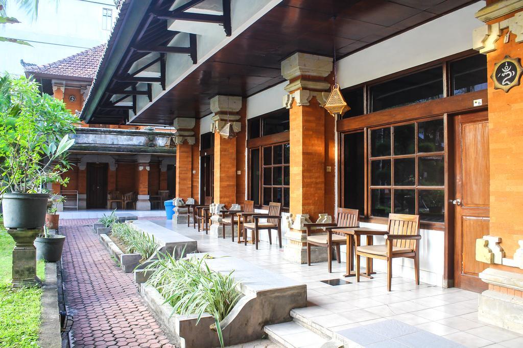 Hotel Puri Tanah Lot Kuta Lombok Kültér fotó