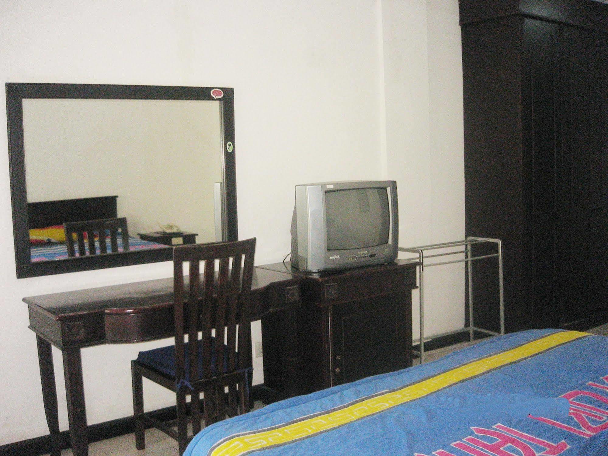 Hotel Puri Tanah Lot Kuta Lombok Kültér fotó