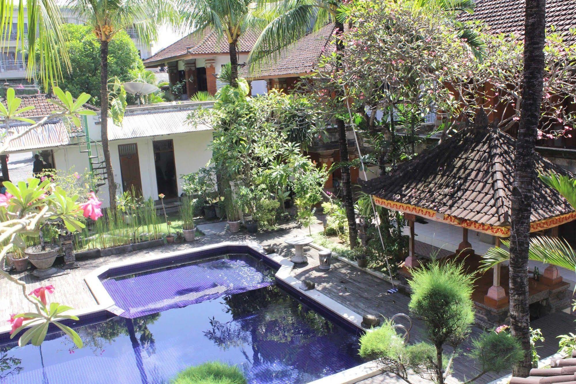 Hotel Puri Tanah Lot Kuta Lombok Kültér fotó