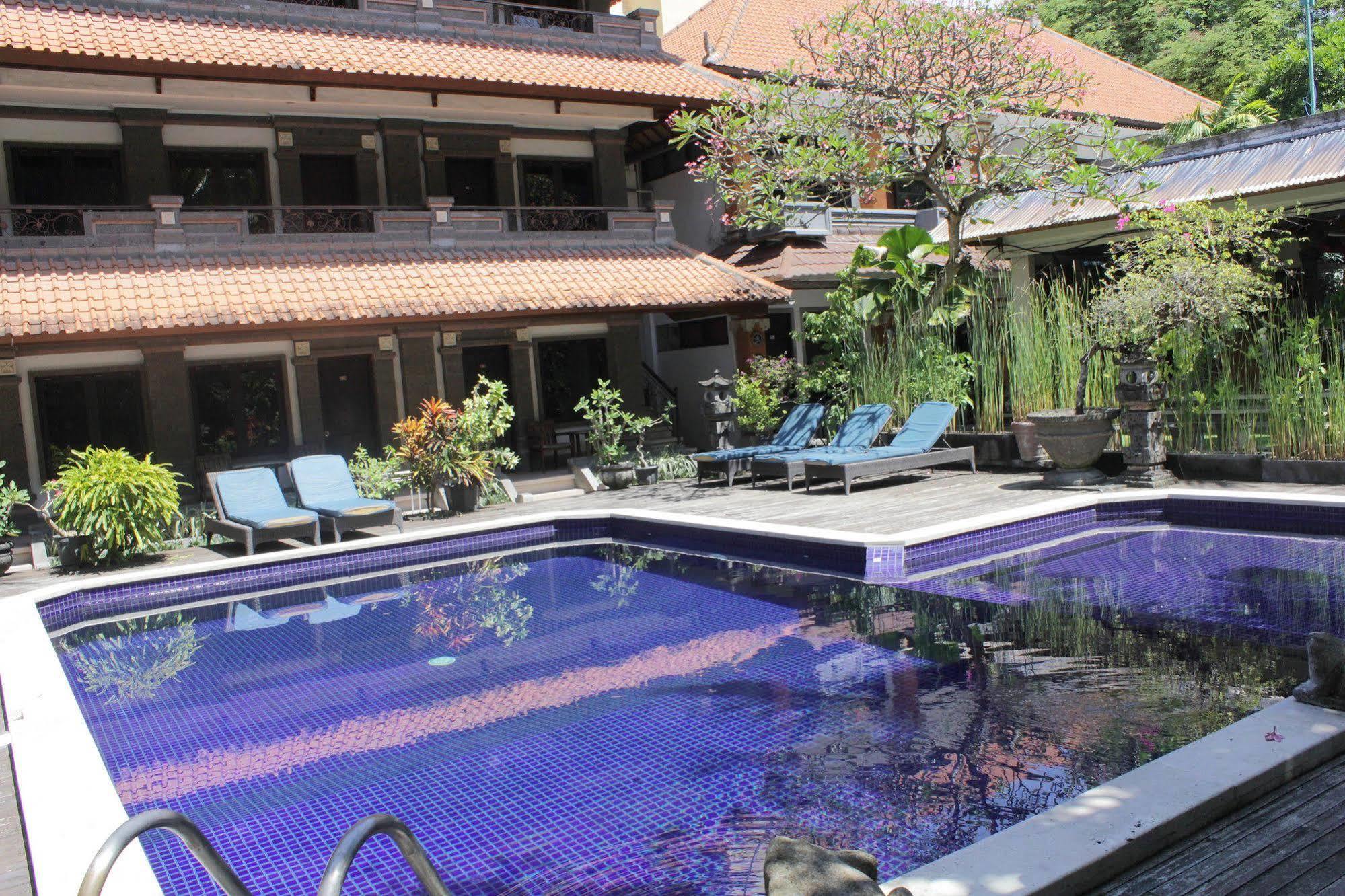 Hotel Puri Tanah Lot Kuta Lombok Kültér fotó